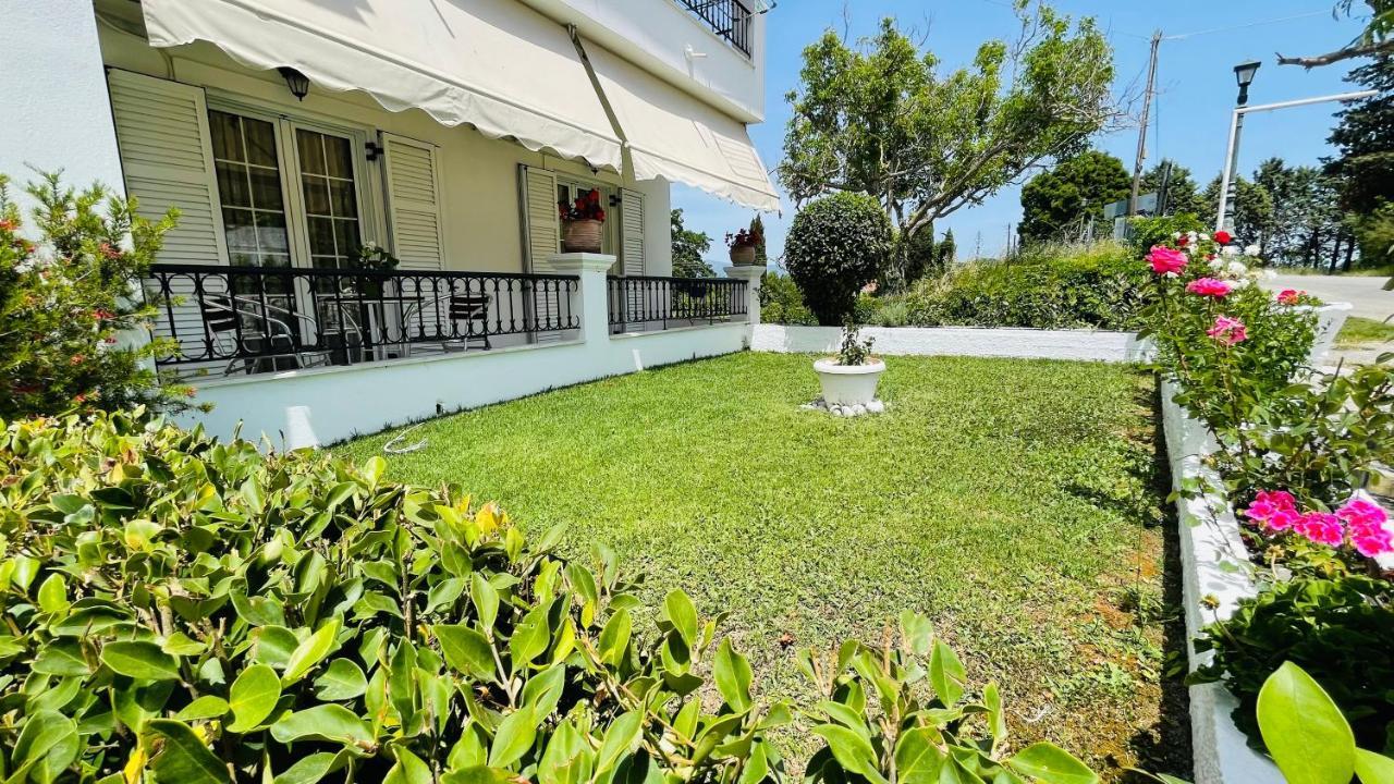 Villa Deza Ermones Exterior photo